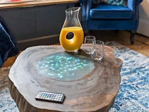 5-bdr Modern Stay, Bs6 , Ideal For Groups, Wi-fi Bristol