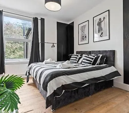 Elegant 5-Bdr Stay - Bs6 - Contractors & Groups - Fast Wifi *