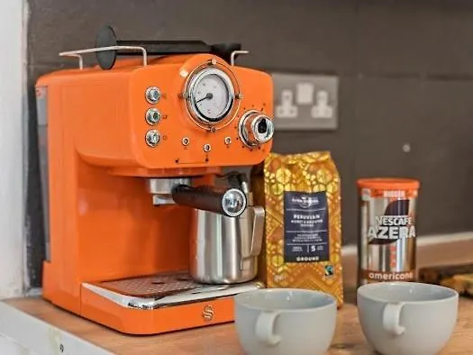 5-bdr Modern Stay, Bs6 , Ideal For Groups, Wi-fi Bristol