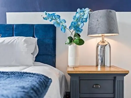 Hébergement de vacances 5-bdr Modern Stay, Bs6 , Ideal For Groups, Wi-fi *