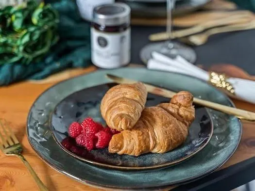 5-bdr Modern Stay, Bs6 , Ideal For Groups, Wi-fi Hébergement de vacances