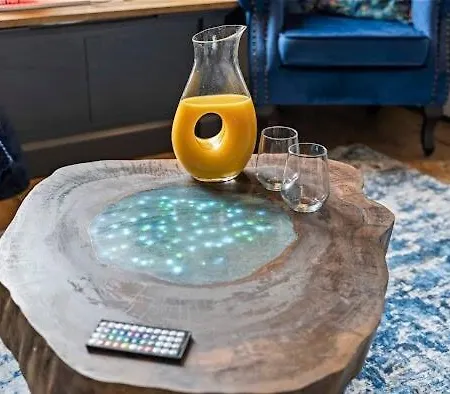 5-Bdr Modern Stay, Bs6 , Ideal For Groups, Wi-Fi Bristol