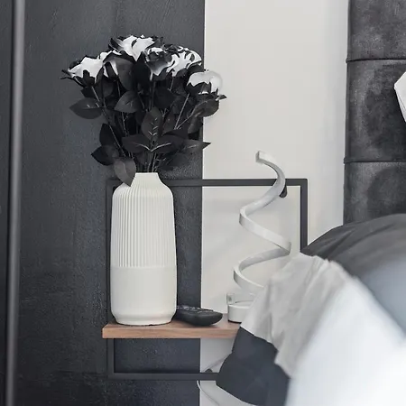 Feriehus 5-Bdr Modern Stay, Bs6 , Ideal For Groups, Wi-Fi